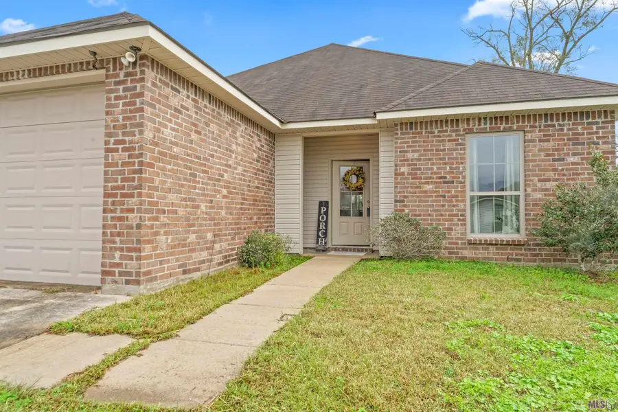 32490 Lake Pointe Blvd, Denham Springs, LA 70726 - Image #2