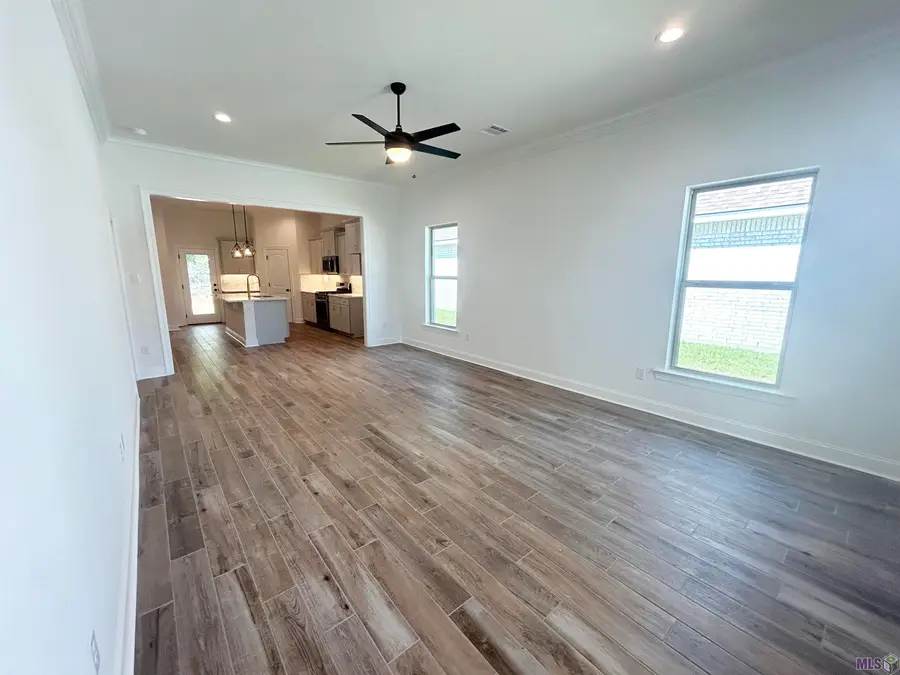 18741 Corlis Green Dr, Zachary, LA 70791 - #2