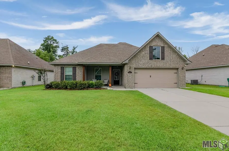 28329 Natchez Trace, Denham Springs, LA 70726 - Image #2