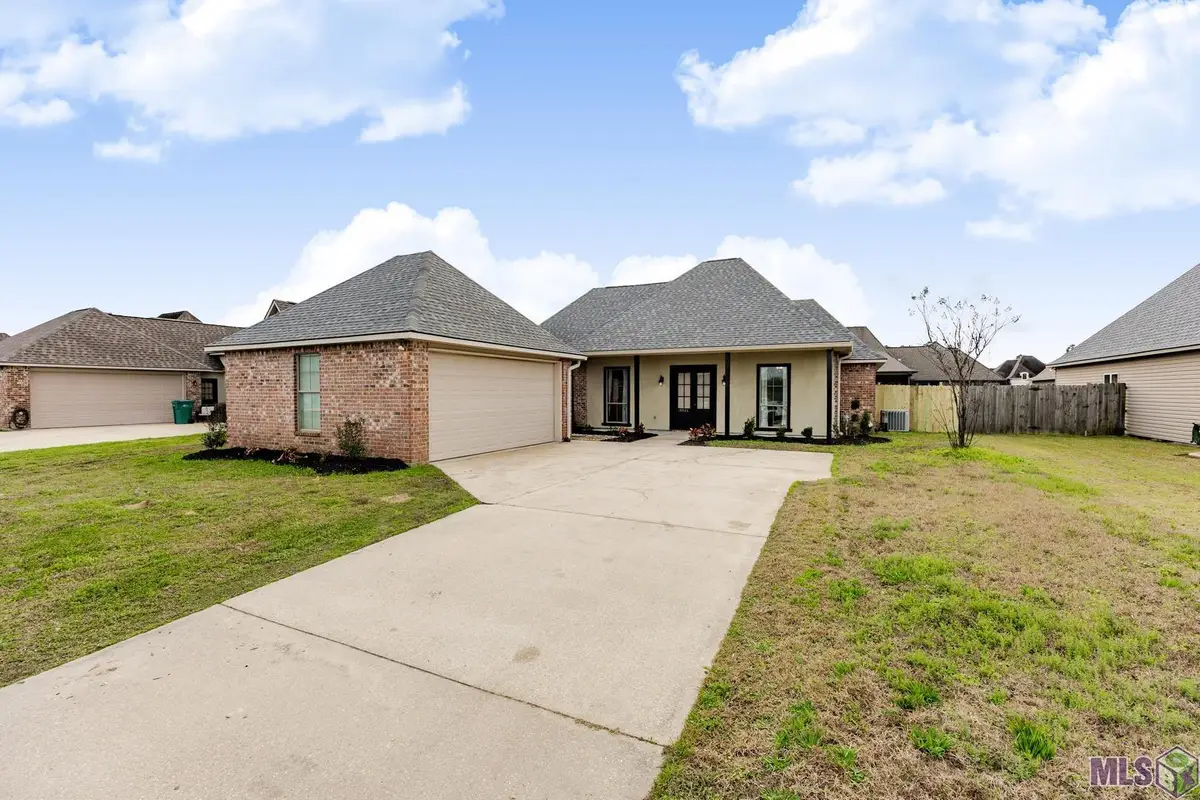 13366 Autumn Run Dr, Walker, LA 70785 - Image #1