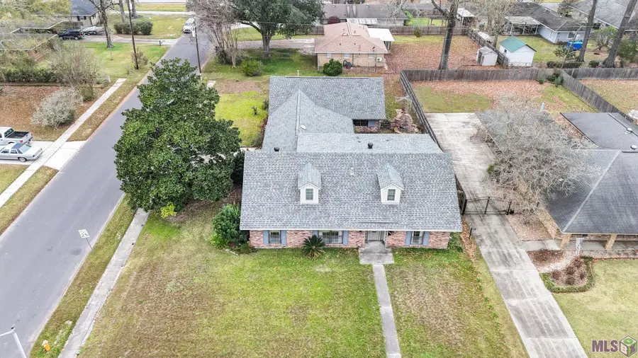 1090 Colonial Dr, Baton Rouge, LA 70806 - Image #3