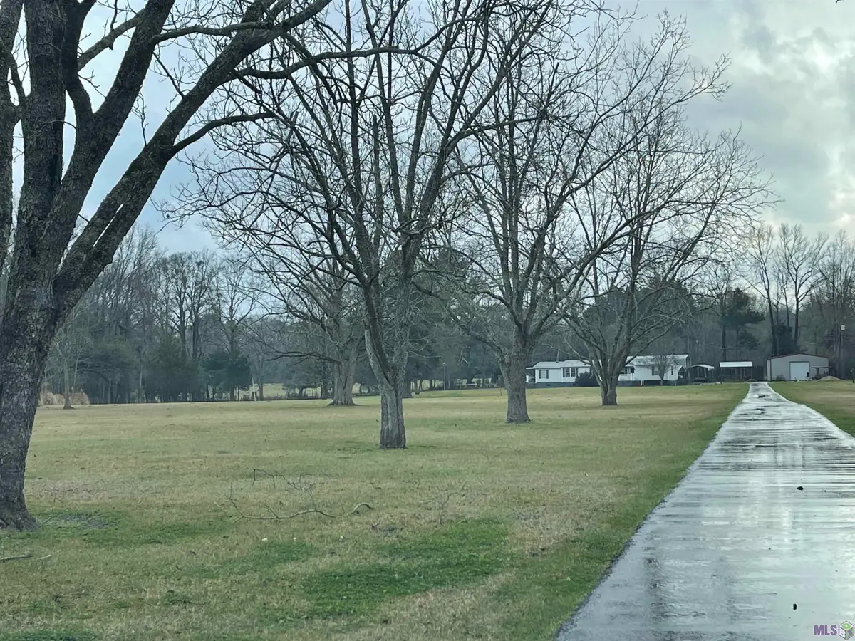 10014 Trails End, Saint Francisville, LA 70775 - Image #1