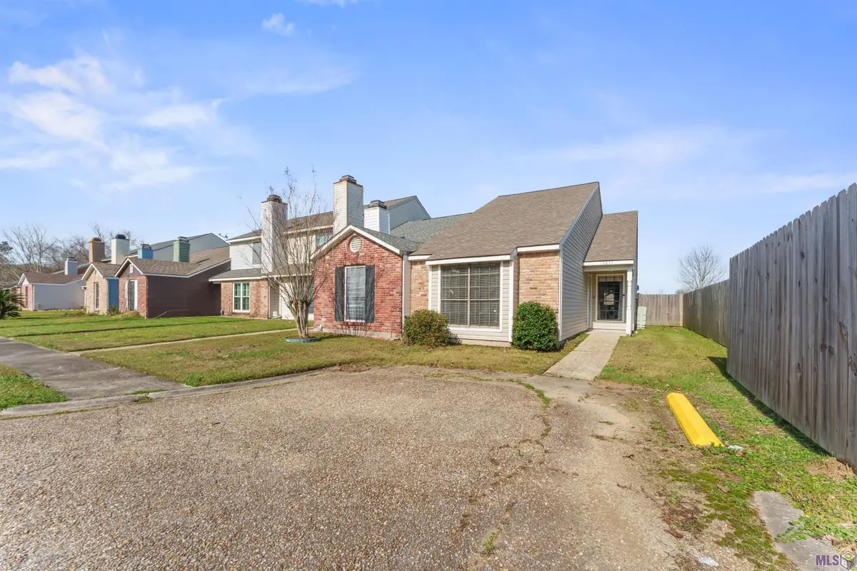 15631 Shenandoah Square Ave, Baton Rouge, LA 70817 - Image #1