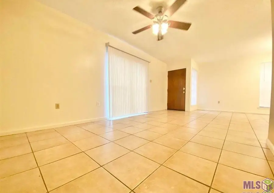 5276 Brightside View Dr, Baton Rouge, LA 70820 - Image #2