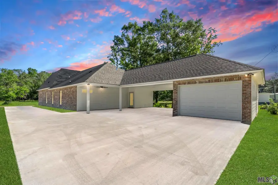 31872 Netterville Rd, Denham Springs, LA 70726 - #3