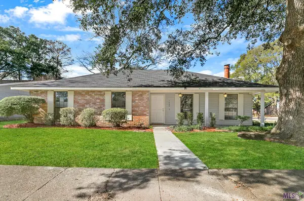 1429 Woodhue Dr, Baton Rouge, LA 70810