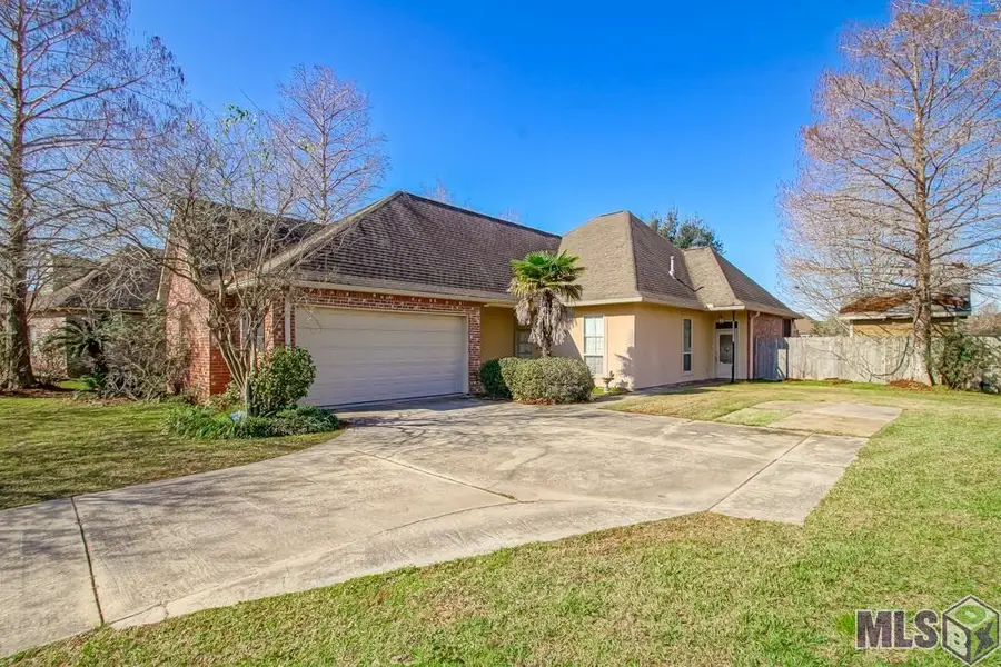 2039 Cypress Cove Ave, Zachary, LA 70791 - Image #3