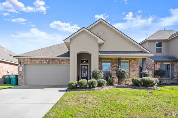 21326 Hayfield Dr, Zachary, LA 70791