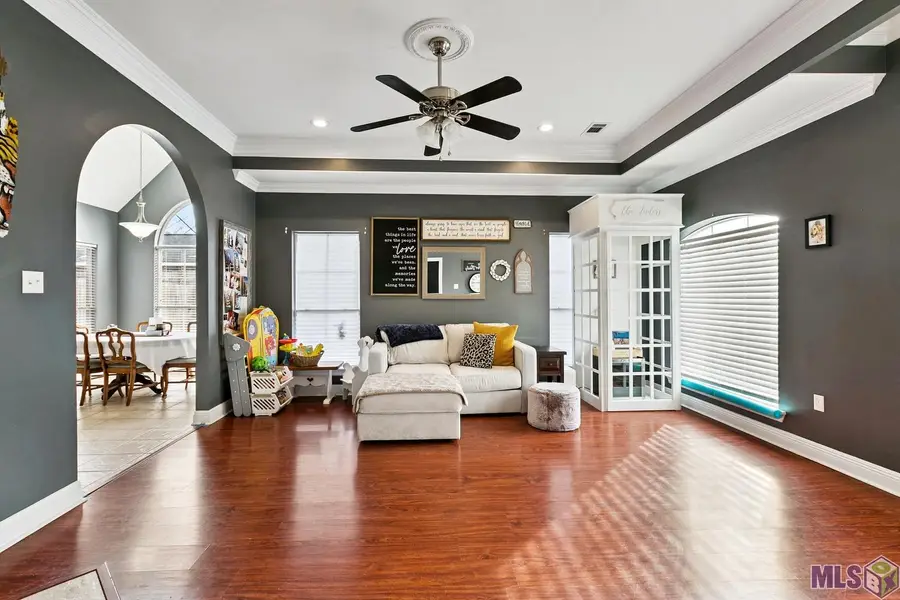 39496 Woodlake Dr, Prairieville, LA 70769 - Image #2