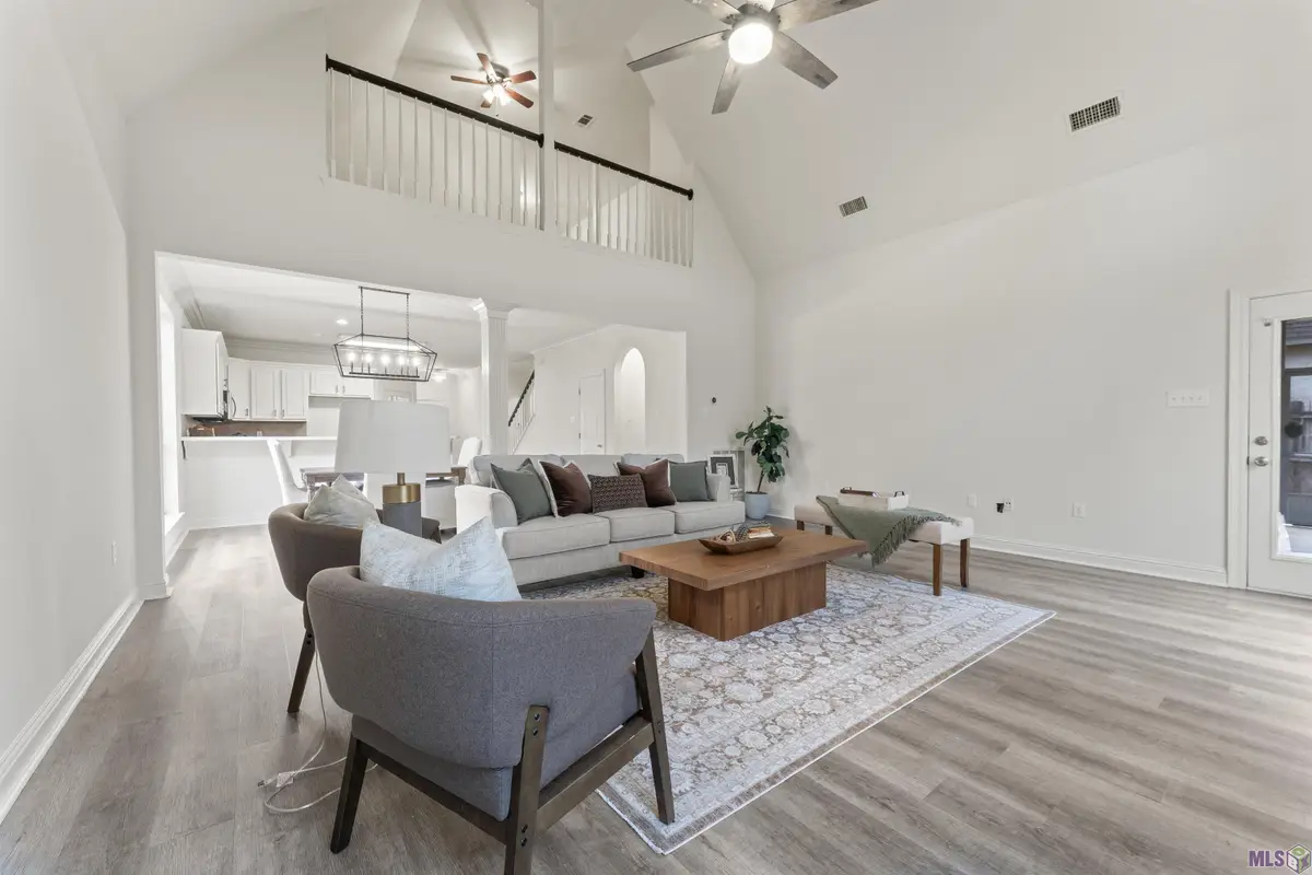 3306 Grassy Lake Dr, Baton Rouge, LA 70816 - #1