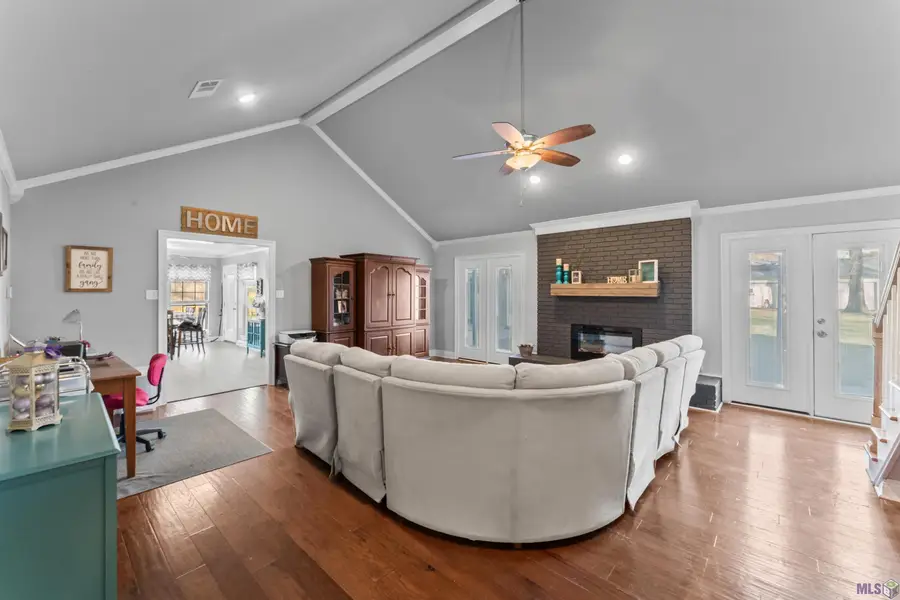 31204 Dunn Rd, Denham Springs, LA 70726 - Image #3