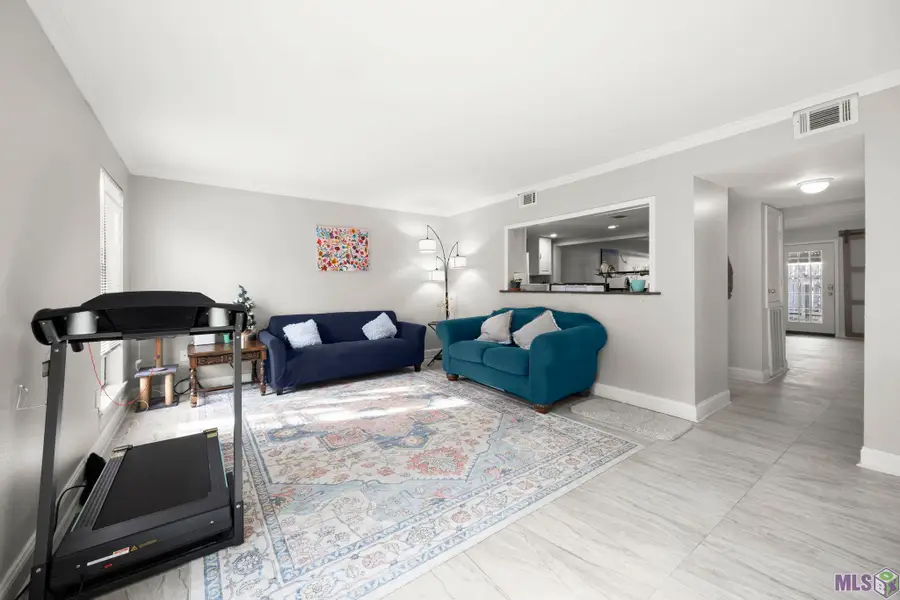 5539 Riverstone Dr, Baton Rouge, LA 70820 - Image #2