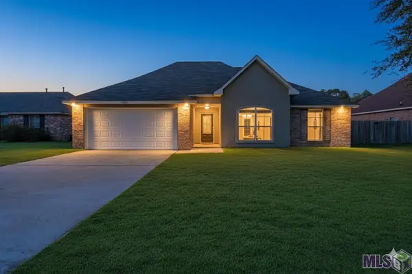 12925 Bonnie Bleu Dr, Denham Springs, LA 70726