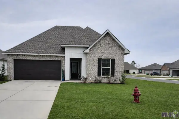 28234 Moreau Dr, Denham Springs, LA 70726