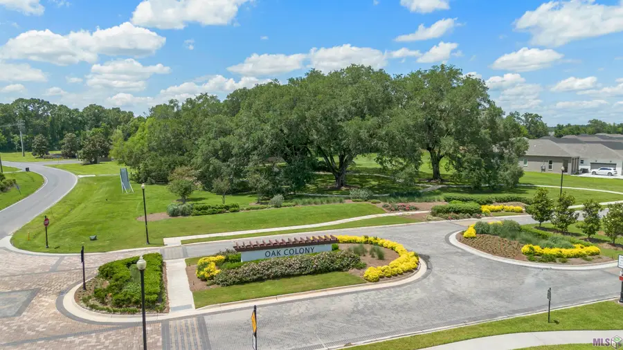 9939 Oak Colony Blvd, Baton Rouge, LA 70817 - #2