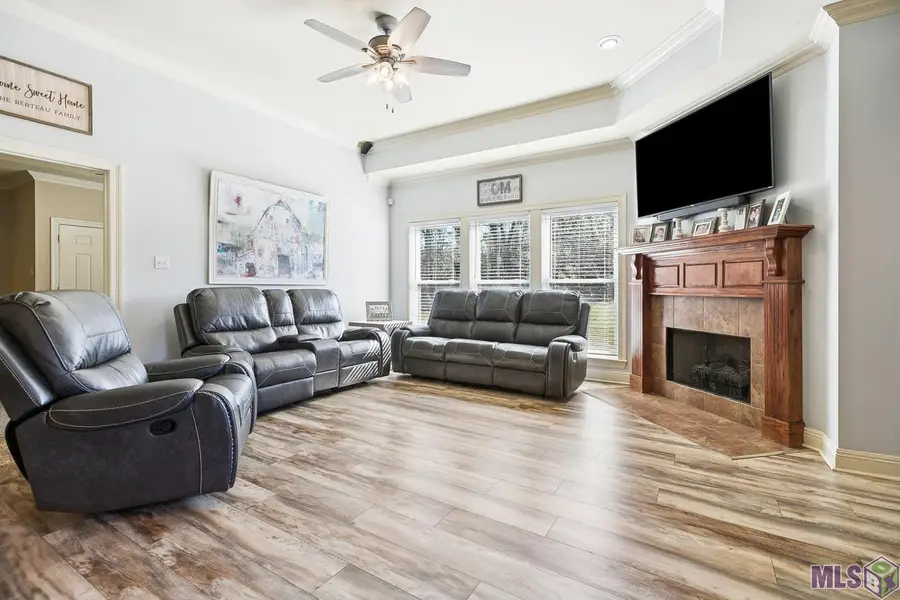 12292 Dutchtown Villa Dr, Geismar, LA 70734 - Image #2
