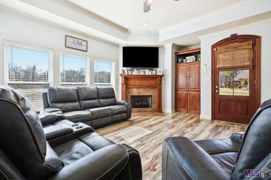 12292 Dutchtown Villa Dr, Geismar, LA 70734 - Image #3