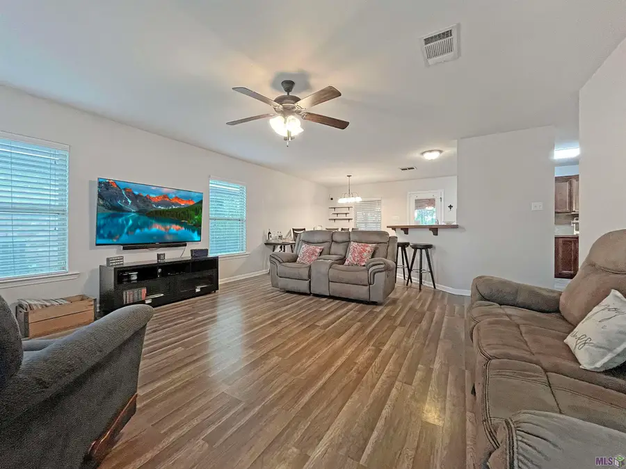 22839 Cabo Ln, Denham Springs, LA 70726 - Image #3