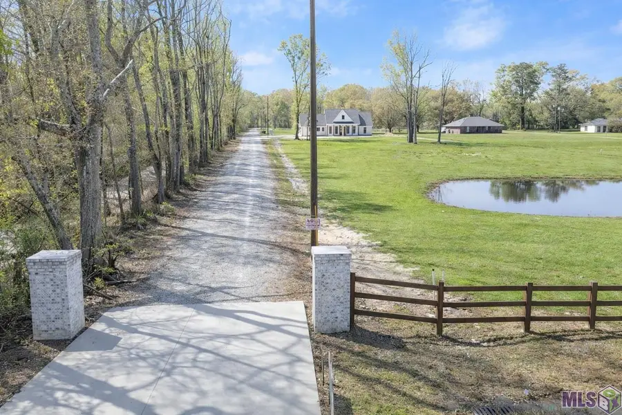 10642 Summerside Dr, Baker, LA 70714 - #3