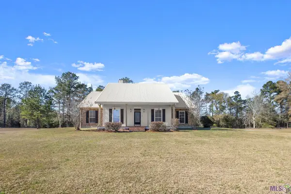 25075 Peplow Rd, Holden, LA 70744