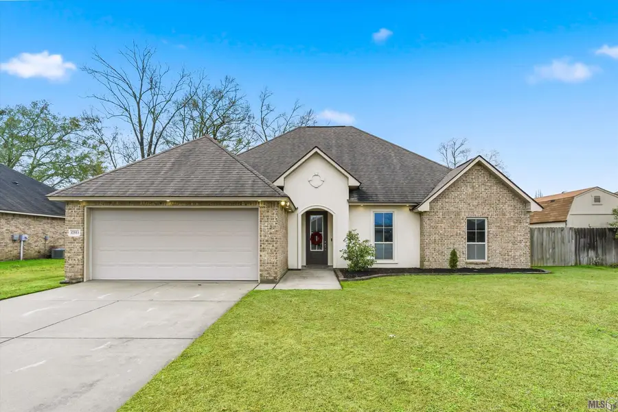 17553 Hoods Ridge Dr, Prairieville, LA 70769 - #2
