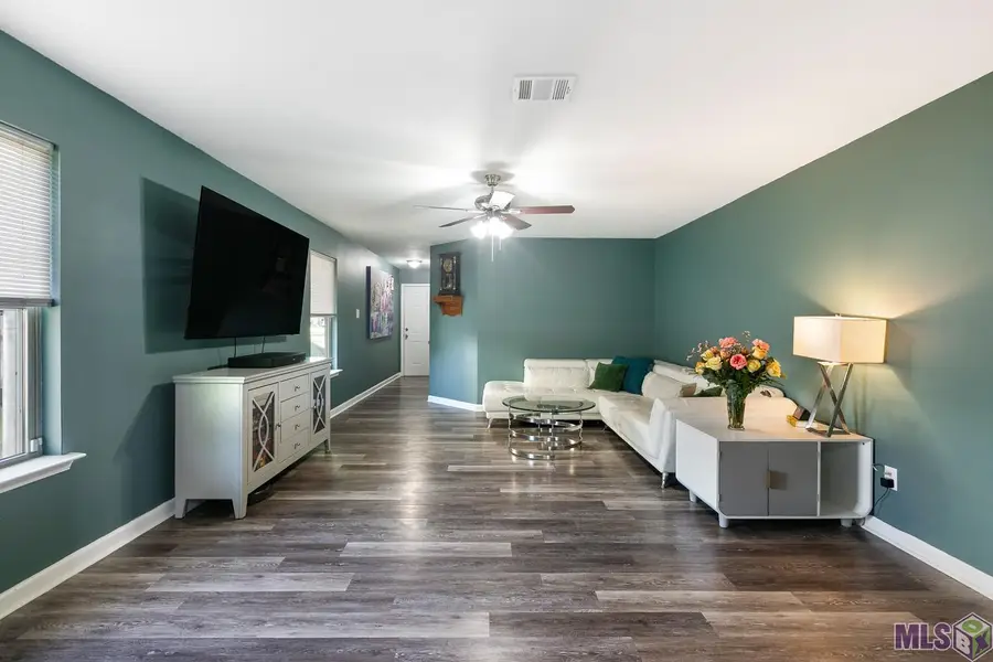 26197 Bobby Gill Rd, Denham Springs, LA 70726 - #3