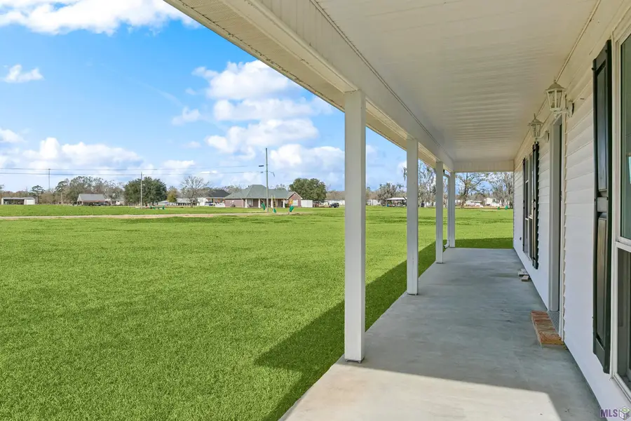 10437 Rogers B Rd, Saint Amant, LA 70774 - #3