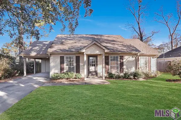 308 E Jeff St, Gonzales, LA 70737