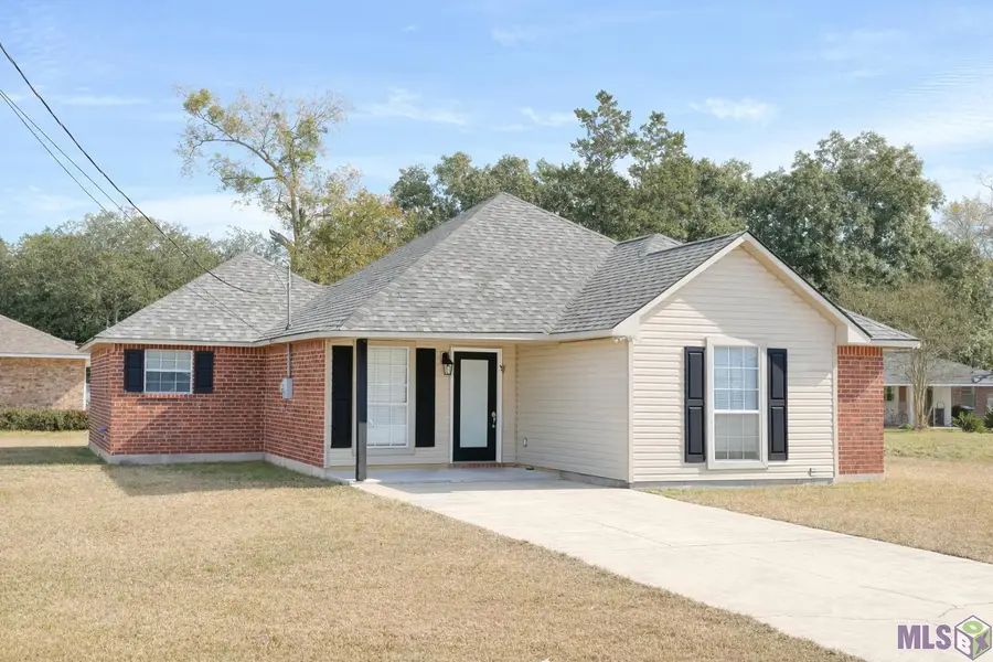 216 S Marchand Ave, Gonzales, LA 70737 - #2