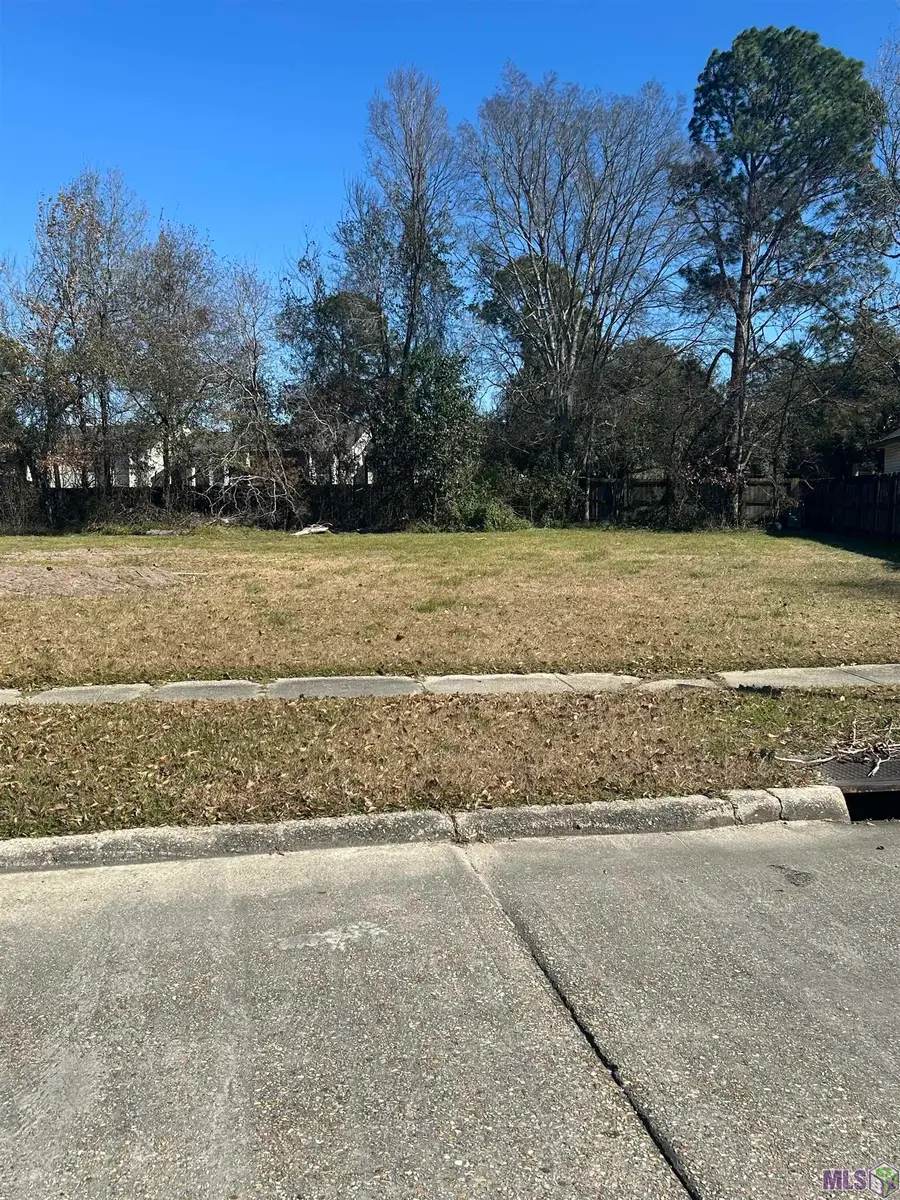 3311 Toulon Dr, Baton Rouge, LA 70816 - #3