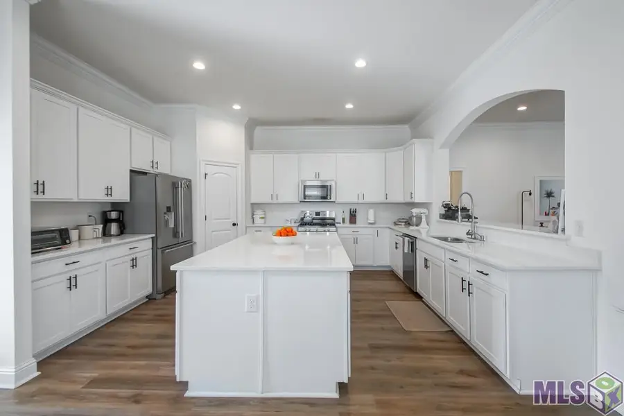 8922 Dalwood Dr, Denham Springs, LA 70726 - #2