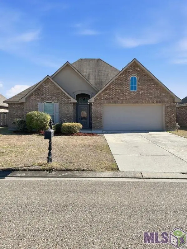 23204 Mango Dr, Denham Springs, LA 70726