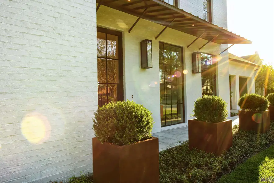 8721 W Fairway Dr, Baton Rouge, LA 70809 - #2