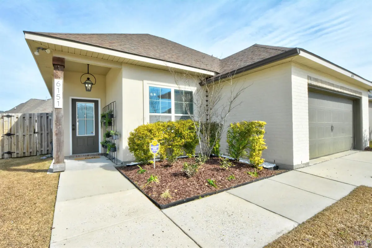 6151 Lake Edge Dr, Baton Rouge, LA 70820 - #1