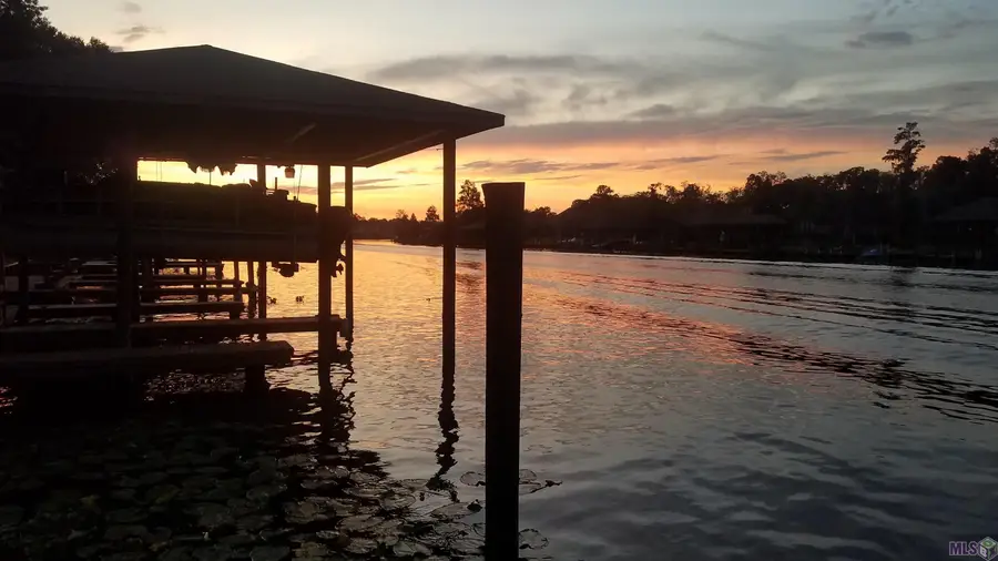 20996 Diversion Canal Rd, Maurepas, LA 70449 - #2