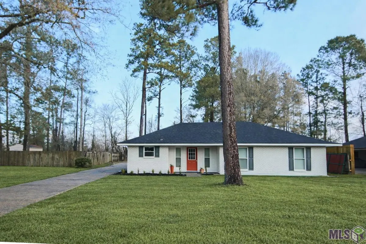 9087 Shadow Bluff Ave, Denham Springs, LA 70706 - Image #1