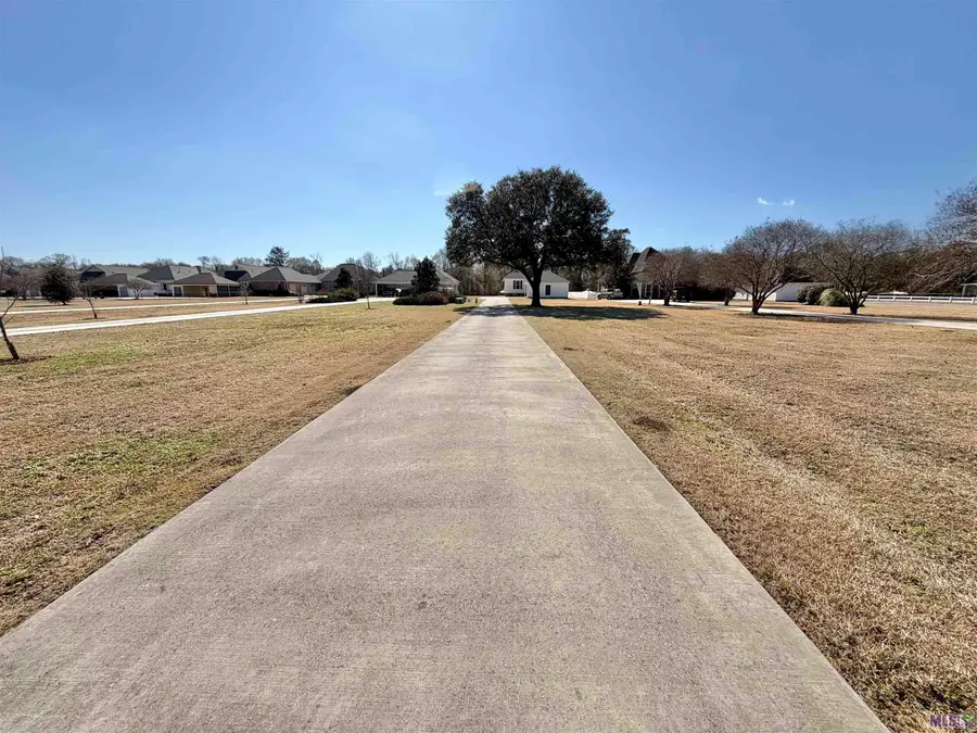 5715 Island Rd, Jarreau, LA 70749 - #2