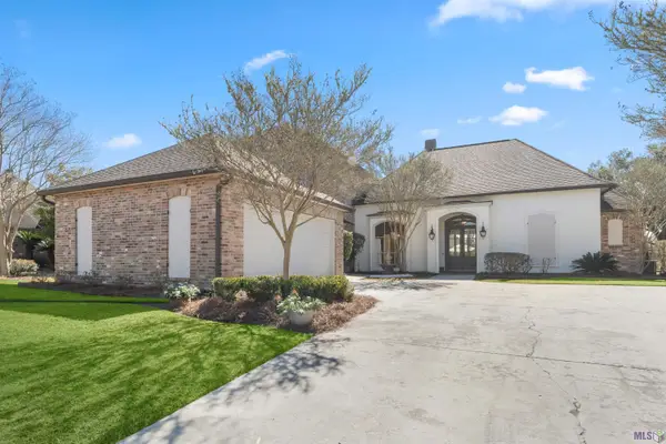 742 Grand Lakes Dr, Baton Rouge, LA 70810