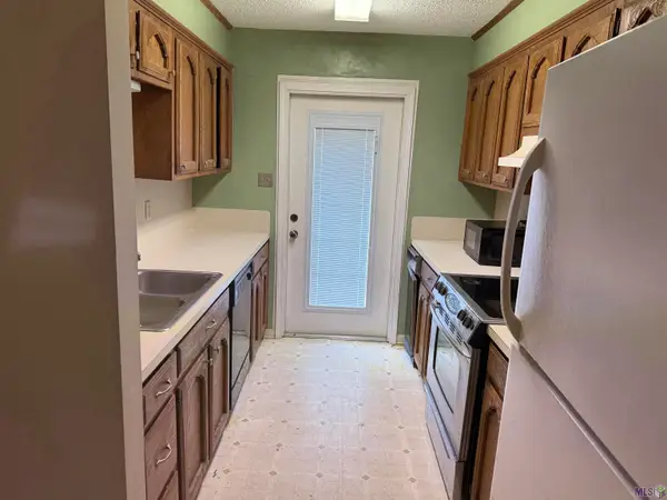 4624 Parkoaks Dr #9, Baton Rouge, LA 70816