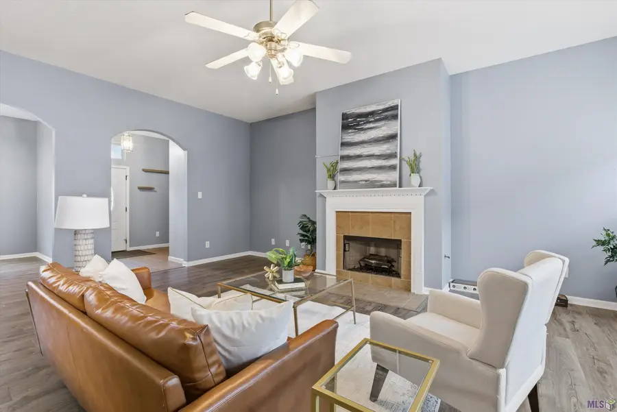 26079 Burlwood Ave, Denham Springs, LA 70726 - #3