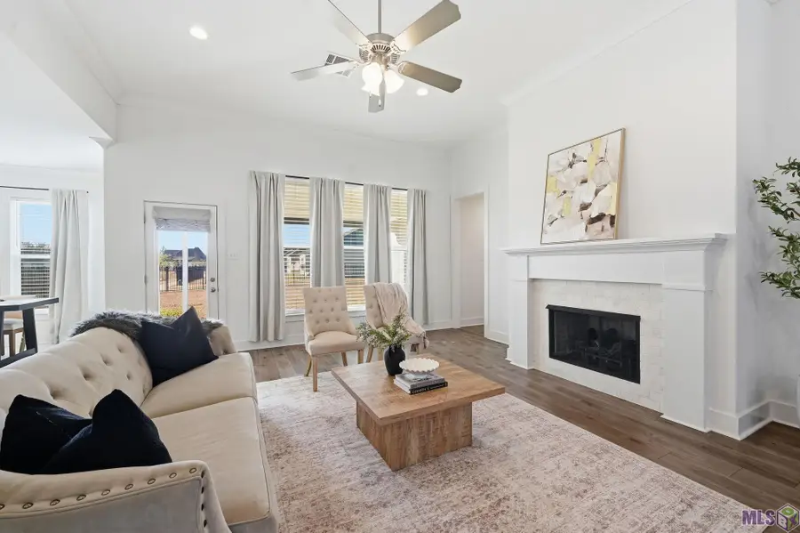 39223 Canopy Ct, Gonzales, LA 70737 - #2