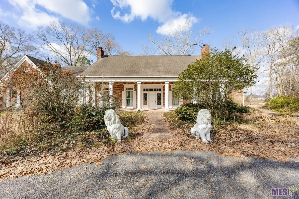 23045 Walker South Rd, Denham Springs, LA 70726 - #1