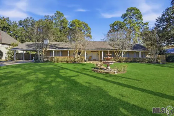 6113 Moss Side Ln, Baton Rouge, LA 70808