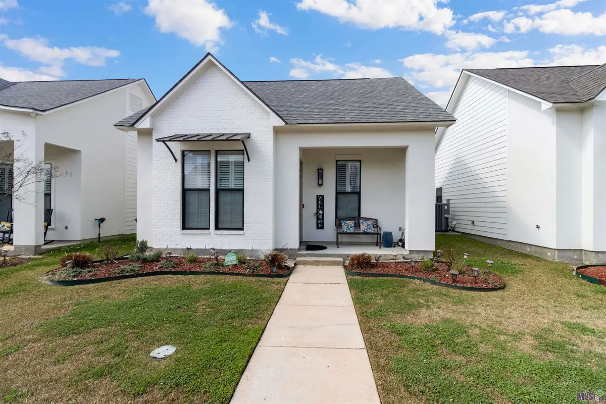 10136 Grayton Dr, Central, LA 70818 - #1
