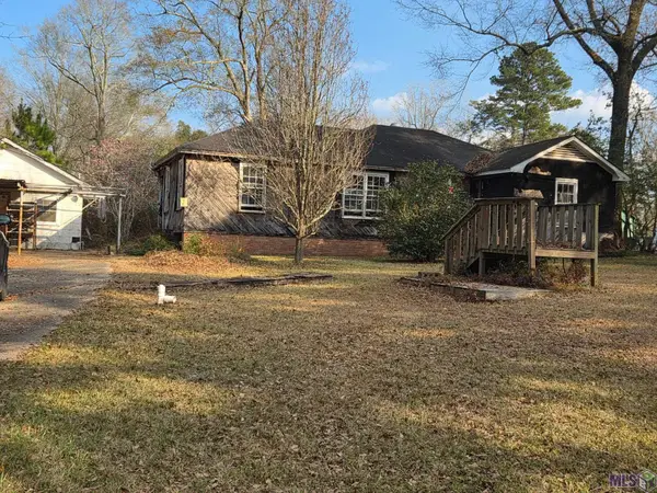 950 Benton Ln, Denham Springs, LA 70726