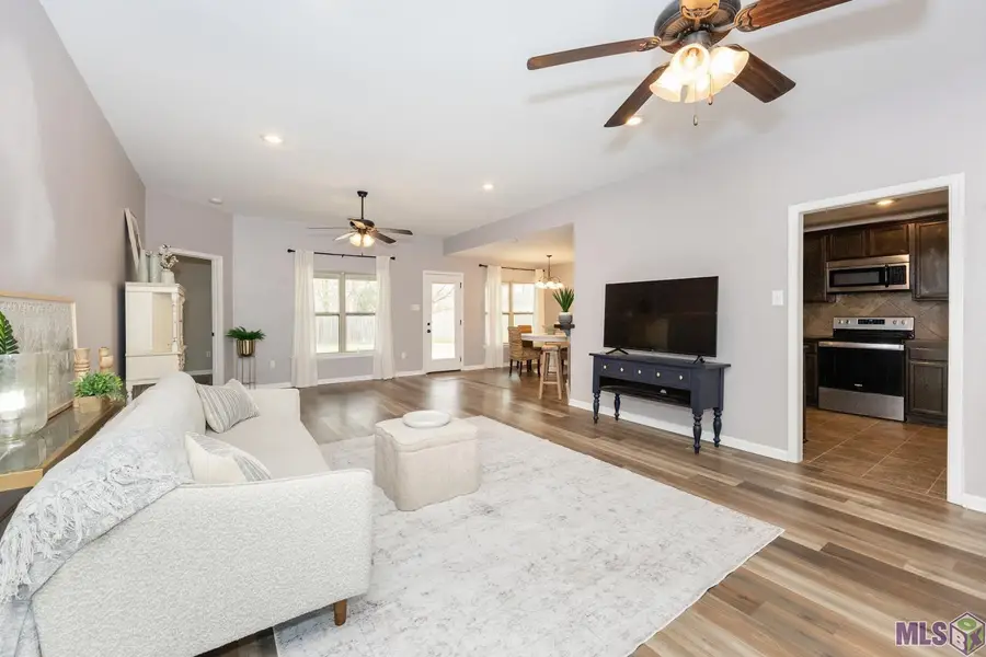 14148 Martinique Dr, Gonzales, LA 70737 - #3