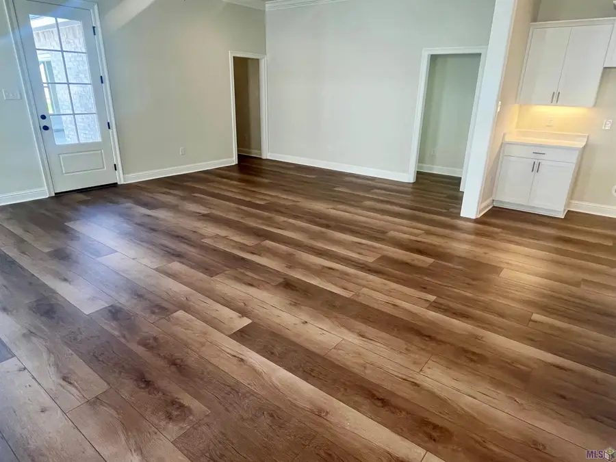 41423 Red Hawk St, Gonzales, LA 70737 - #2