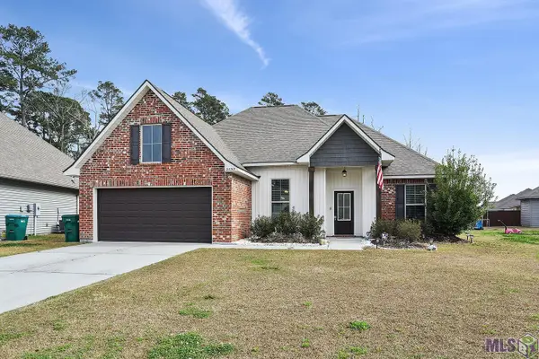 28312 Natchez Trace, Denham Springs, LA 70726