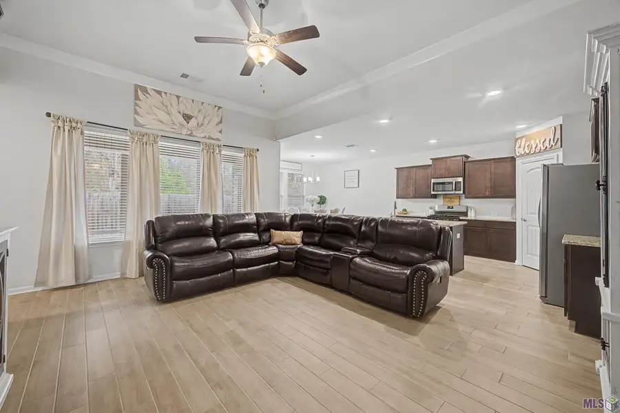 8875 Tatler St, Denham Springs, LA 70706 - #3