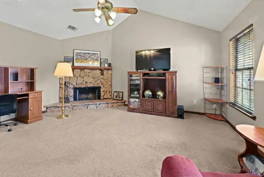 2514 Robin St, Slidell, LA 70460 - #3